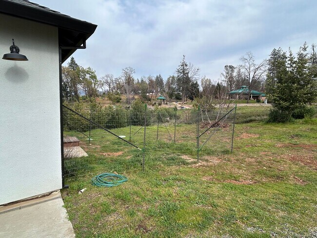 Photo - 6190 Forty Oaks Ln