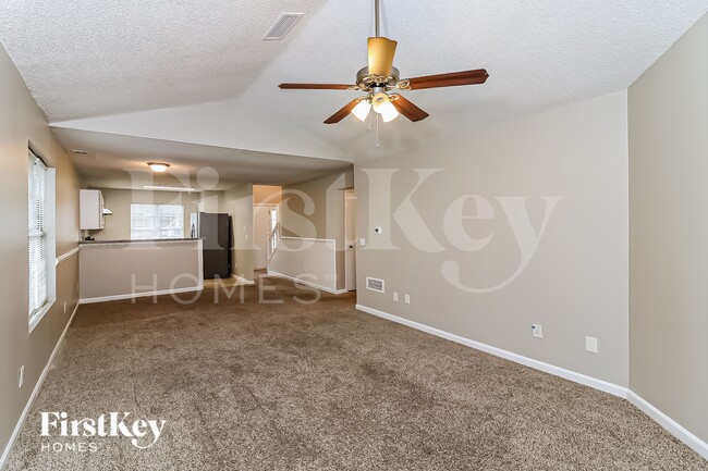 2165 Cottage Ct