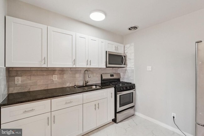 Photo - 7239 Haverford Ave