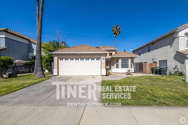 Building Photo - Contemporary Antelope Three Bedroom Home