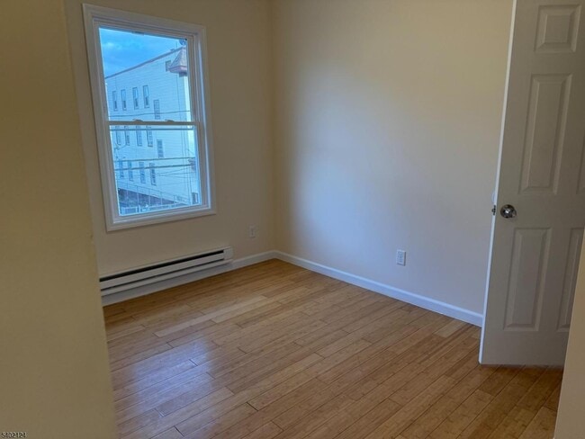 Photo - 179 22nd St Unidad 4