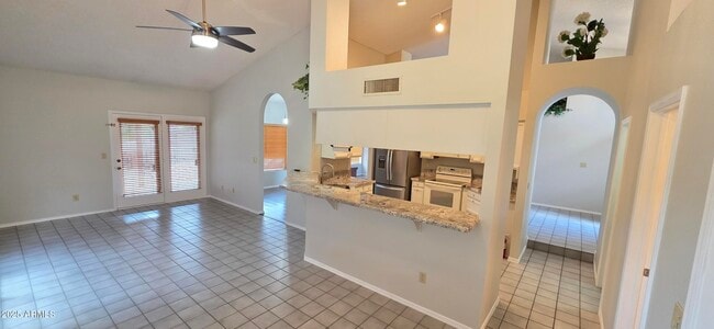 Photo - 1601 W Oakland St