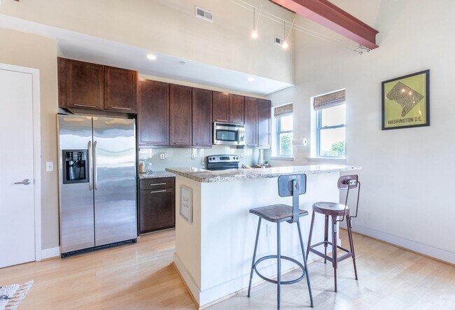 Photo - 2201 2nd St NW