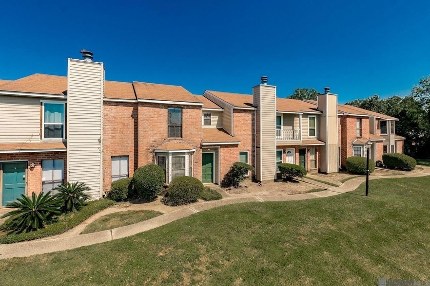 Photo - 9855 Siegen Ln
