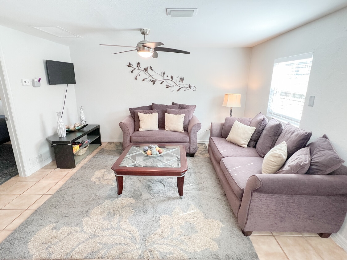 Photo - 1740 19TH Ave S (Saint Petersburg, FL)