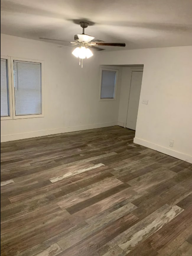 Photo - Beautifully Redone 2 Bedroom House! Available for a 5/1 Move In!!! *Updated Photos to Come*