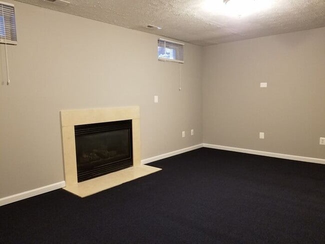 3 Bedrooms 4 Bathroom House