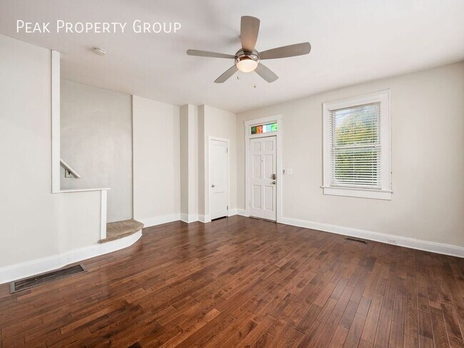 Photo - 504 S Lazelle St