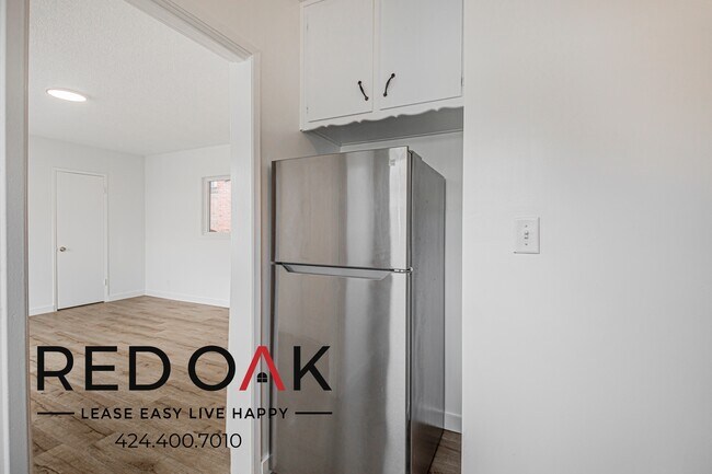 Photo - 439 S Catalina St Unidad 17