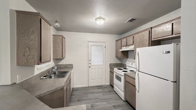 Photo - 2706 Vernice Loop Unit A