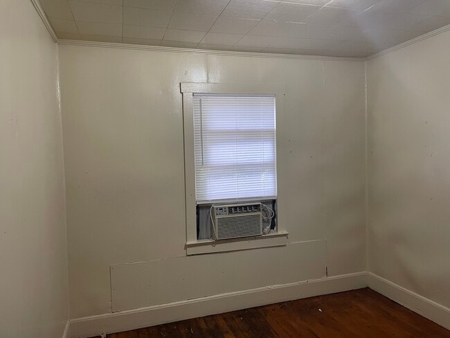 Photo - 1609 Iola Dr