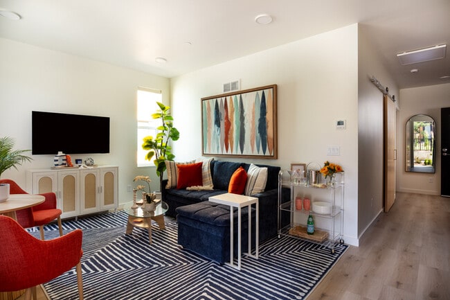 Building Photo - 1244 Quincy St