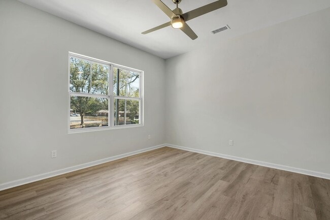 Photo - 2022 Trimble Rd