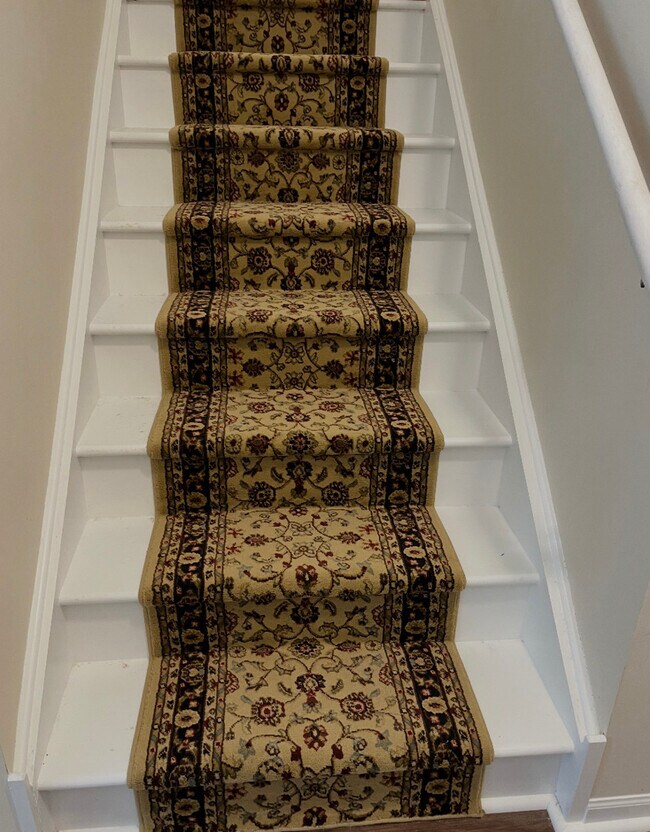 Photo - 437 Pine Lake Cir