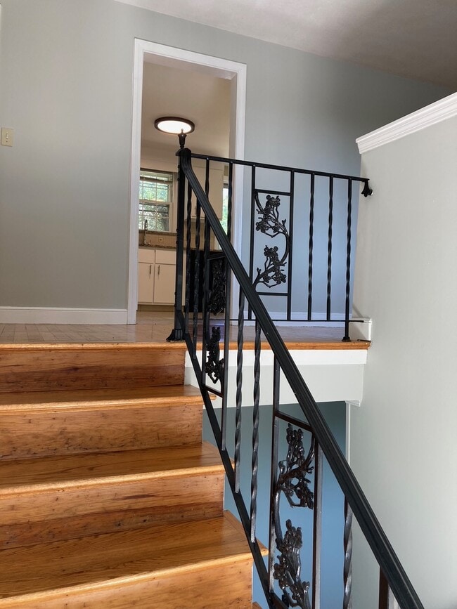 Photo - 271 Ridge St