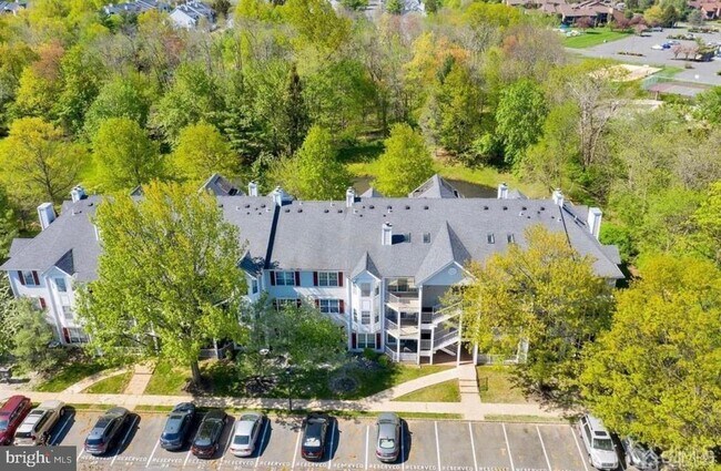 Building Photo - 20 Sheffield Ct
