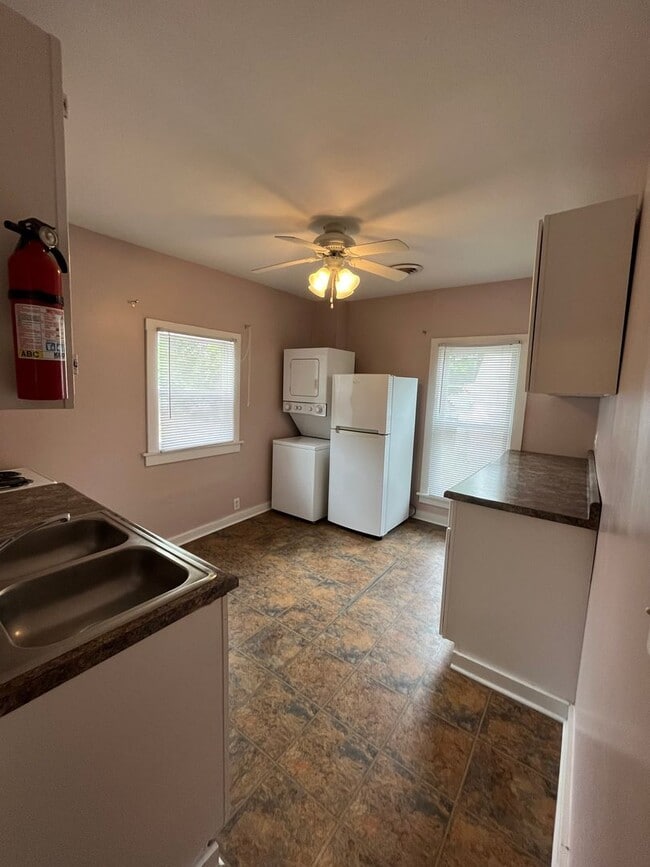 Photo - 208 W Miller St Unit 02