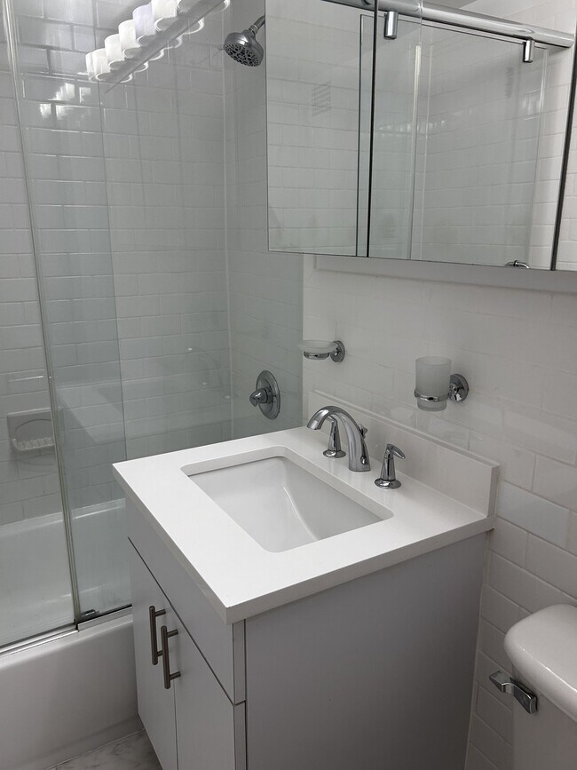 145 E 16th St Unidad 05F