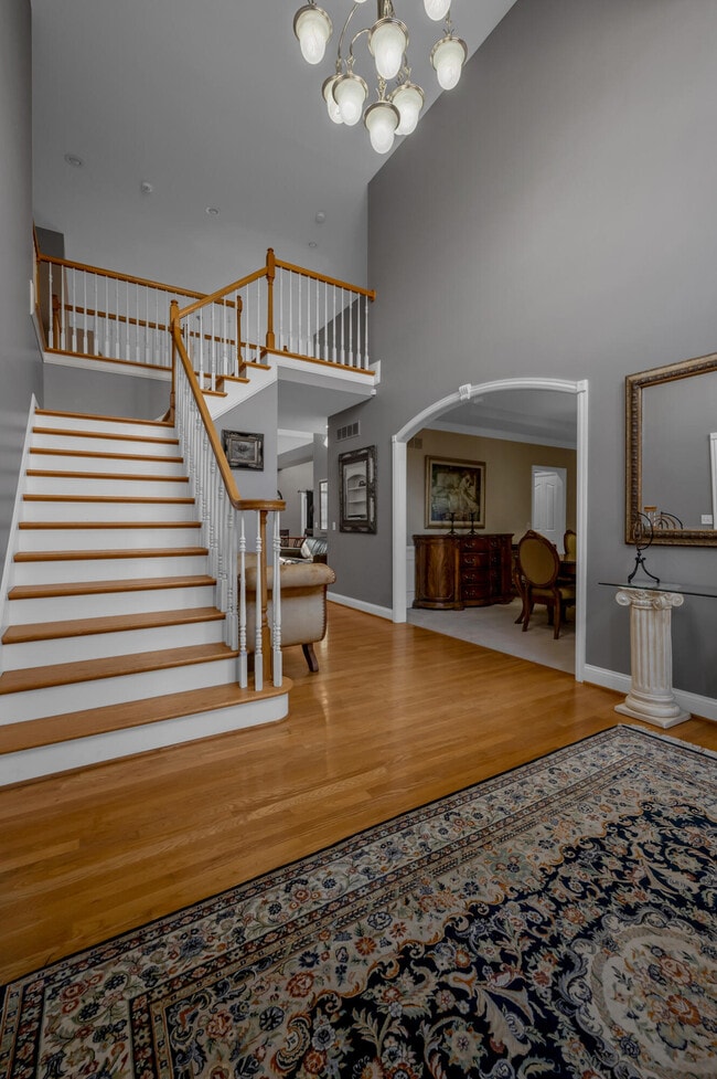 Photo - 2185 Roswell Dr