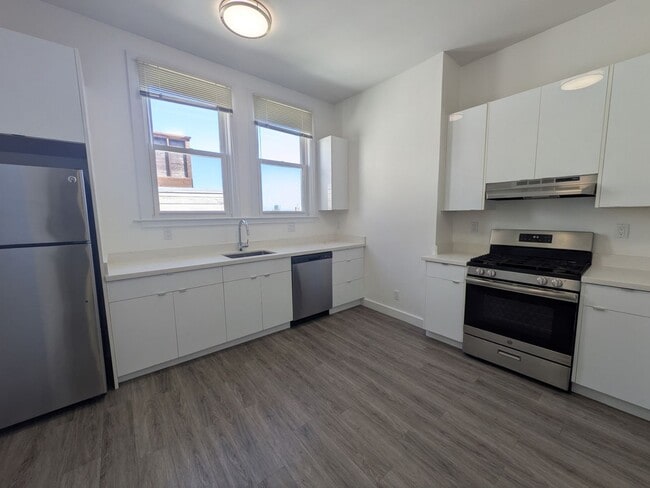 Photo - 1048_DIVIS Unit 1048