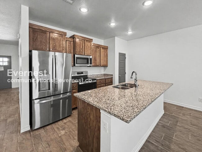 Photo - 737 Freedom Cir