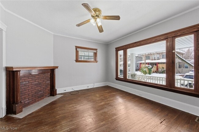 Photo - 1323 W 89th St Unit 1