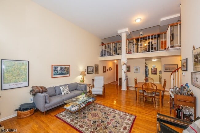 262 Main St Unit 204