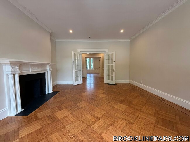 Building Photo - 1726 Beacon St Rental