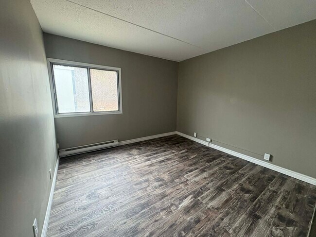 Photo - 411 Ellerdale St Unit 107