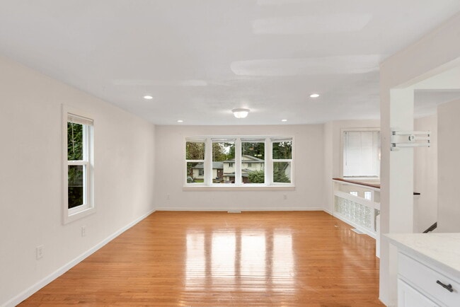 Photo - 26250 39th Pl S