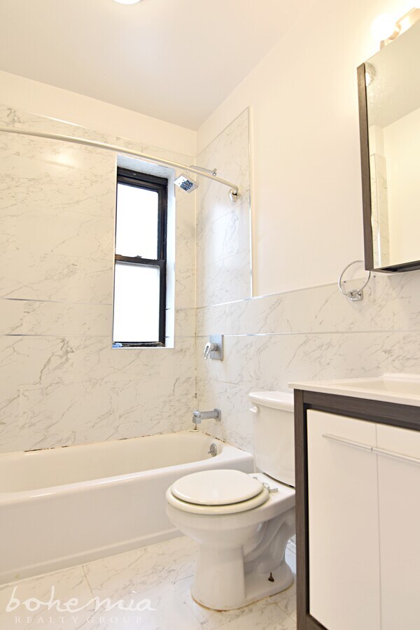 Photo - 730 W 183rd St