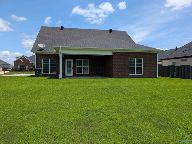 Photo - 7126 Weeping Willow Dr SE