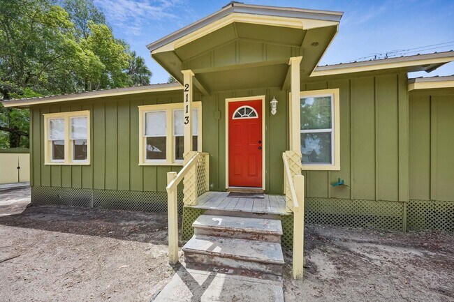 Photo - 2113 Silver Lake Dr