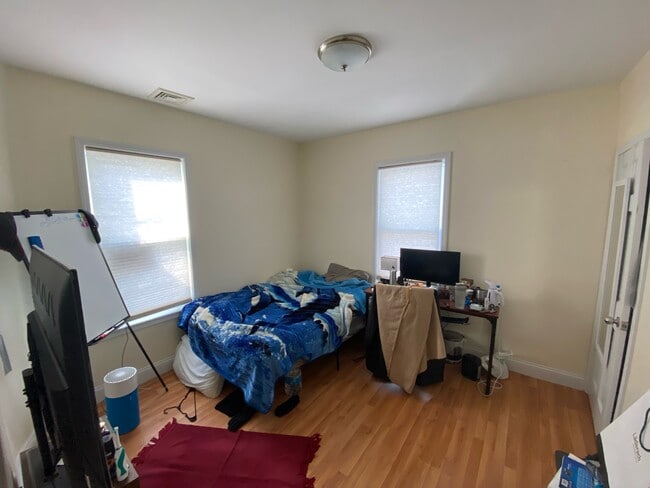 Photo - 67-69 Nonantum St Unit 69 Nonantum
