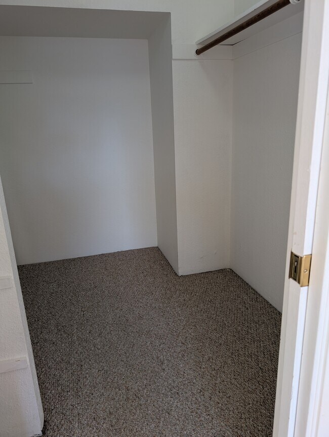 Spacious walk-in closet - 155 Torrey Pine Ter Unit Torrey larger DOUBLE