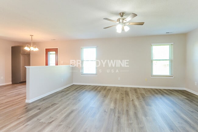 Photo - 118 Broadmoor Bend