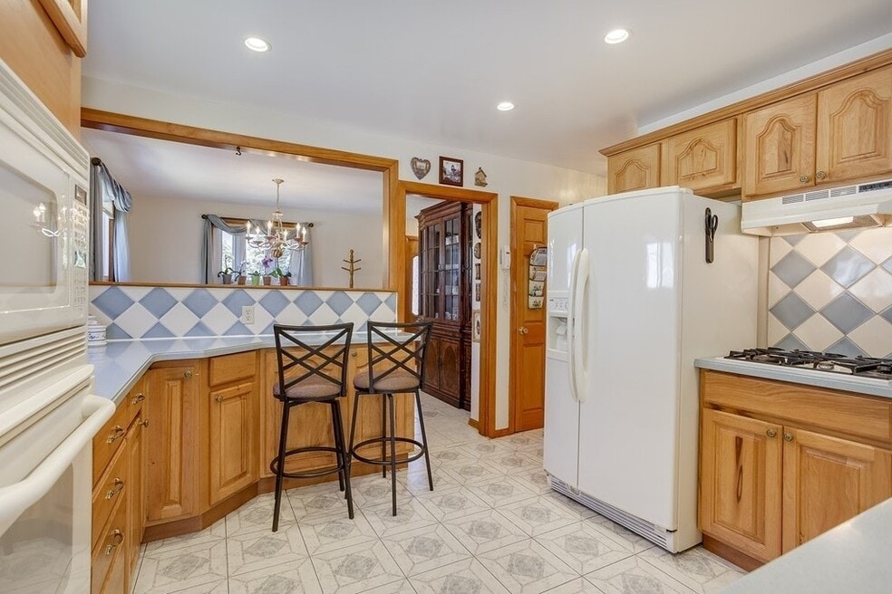 10 Greenbrook Rd