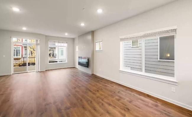 Photo - 459 NE Patricia Ann Pl