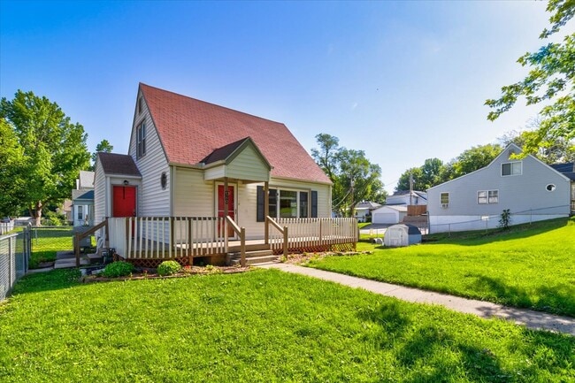 Photo - 760 Frank St