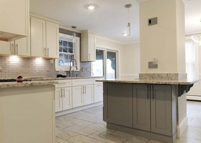 Photo - 21 Englewood Ave