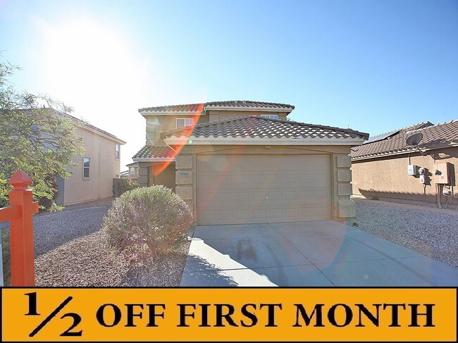 **1/2 OFF FIRST MONTHS RENT!** - **1/2 OFF FIRST MONTHS RENT!** Apartamento