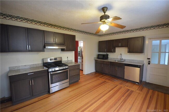 Photo - 147 Freeman Ave