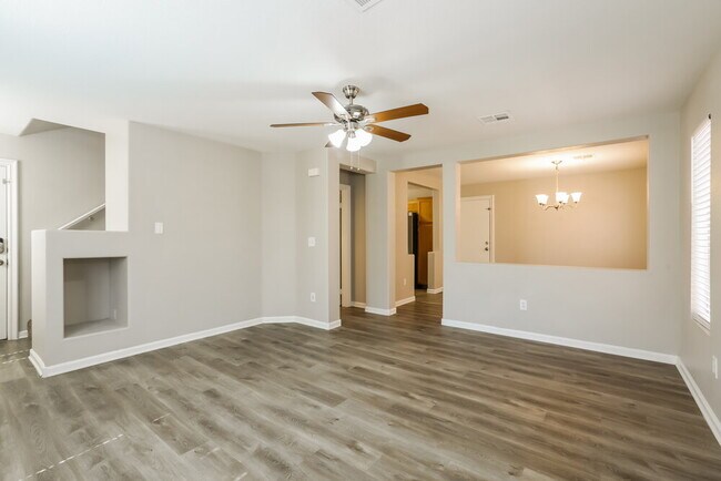 Photo - 63 Belle Maison Ave