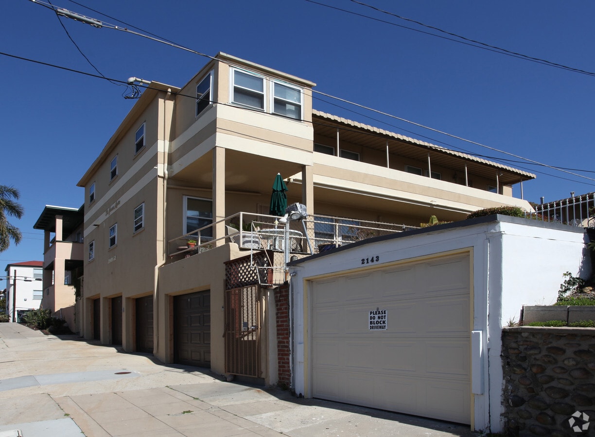 Photo - St. Jean Apartments