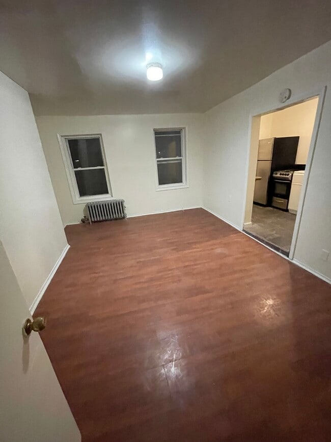 Photo - 637 Greene Ave