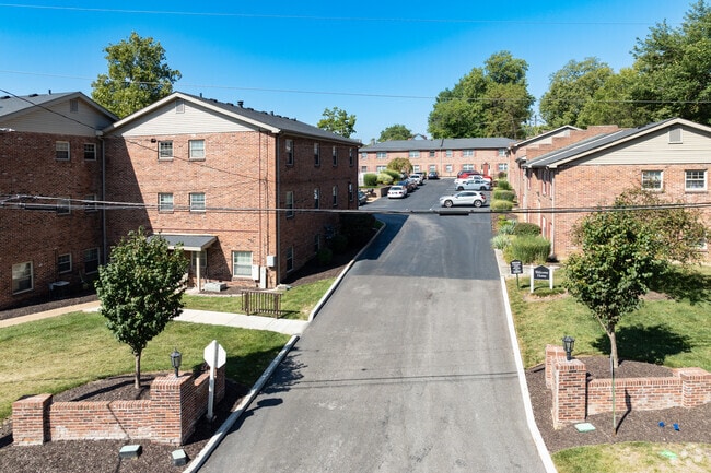 Photo - Brentwood Place