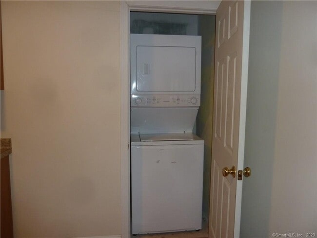 Photo - 125 Oneco Ave