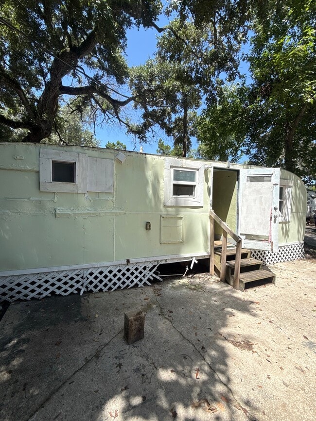 Photo - 622 N Beach St