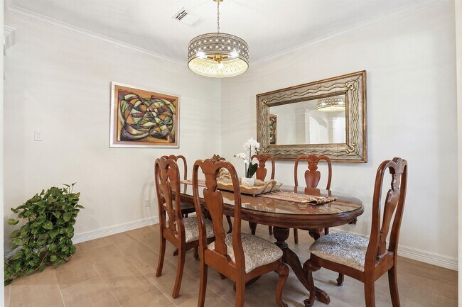 Photo - 73 W Sandalbranch Cir