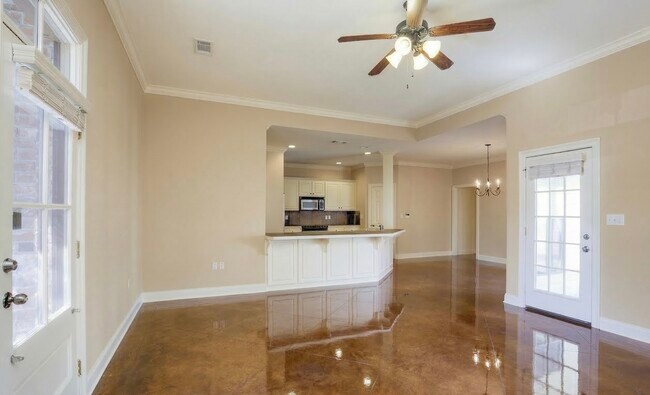 Photo - 3858 Southpass Ave